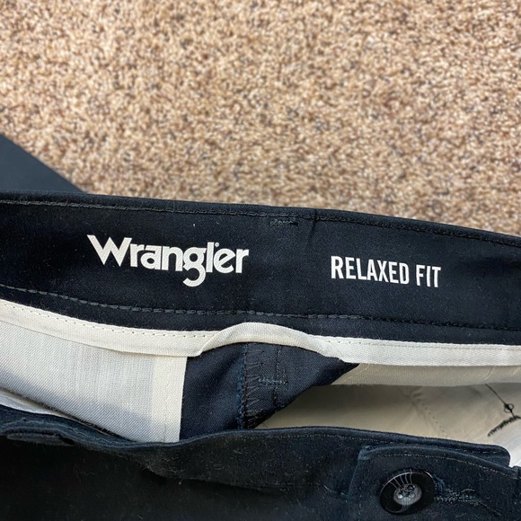 Wrangler black dress pants - Picture 3 of 3